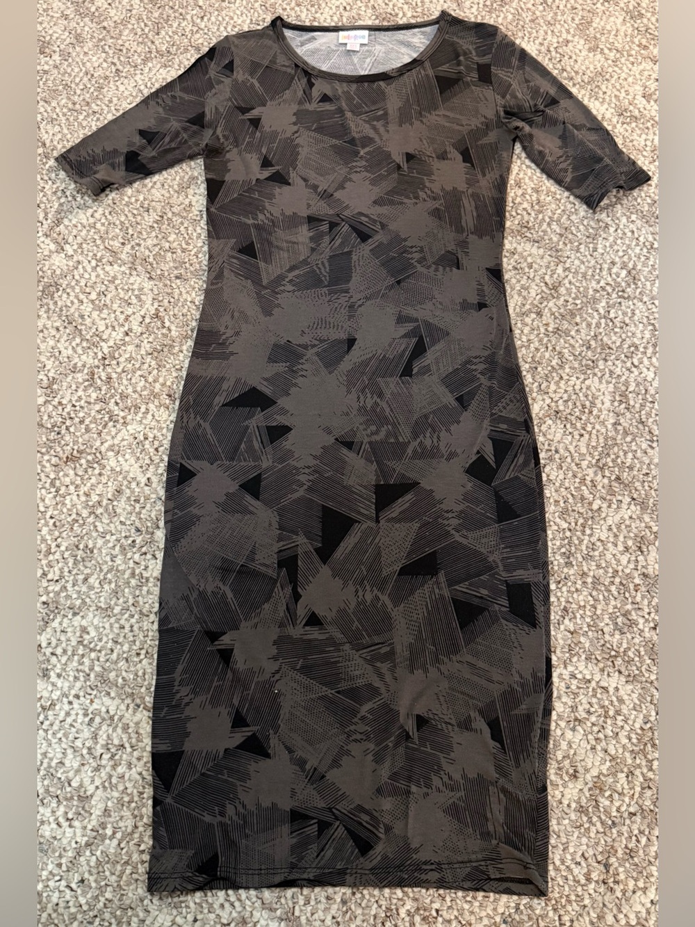 Women’s Black and Gray Patterned Sheath Dress